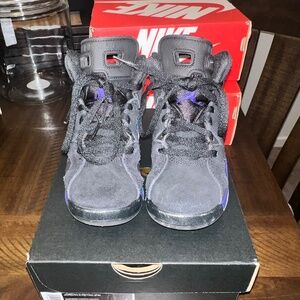 Air Jordan 6 | Little Kids | Size 12 -- Used